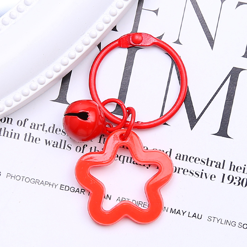 Circlip étoile rouge à cinq branches 3cm cloche 14mm