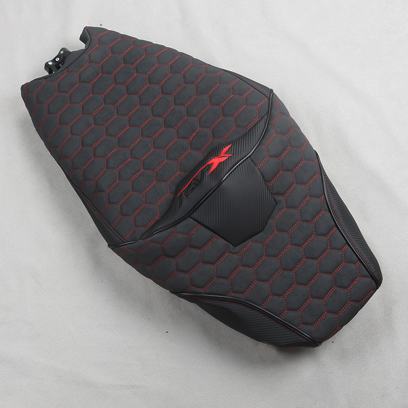 Noir+Rouge