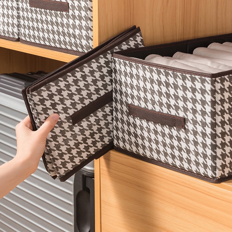 Houndstooth folding PP board style