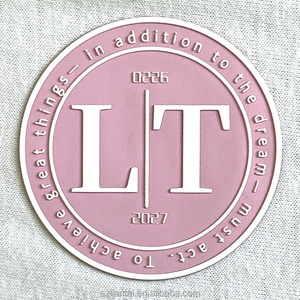 Tùy chỉnh 3D dập nổi cao su Silicone sắt-<span class=keywords><strong>on</strong></span> vá Vòng Nhãn quần áo cho T-Shirt đồng phục teamwear gấp cuộn - Product Image 1