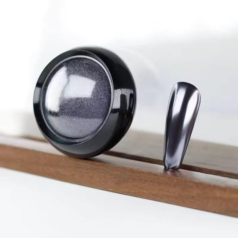 สีเทาเข้ม