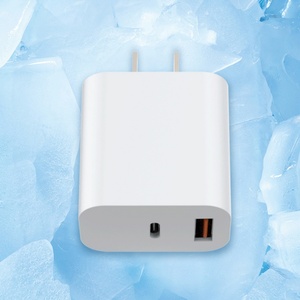 Pd30w şarj kafası <span class=keywords><strong>30</strong></span> galyum nitrür hızlı şarj kalite belgelendirme A + C çift bağlantı noktası <span class=keywords><strong>Apple</strong></span> ve Android telefonlar için uygun