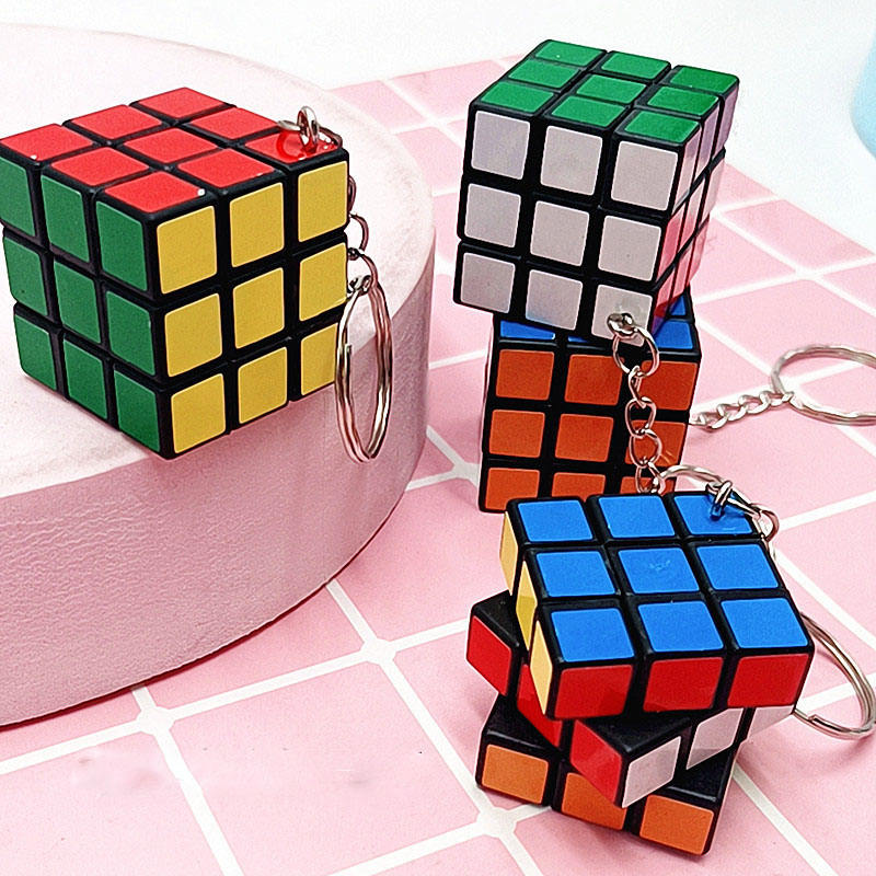 1 # Cube magique avec porte-clés
