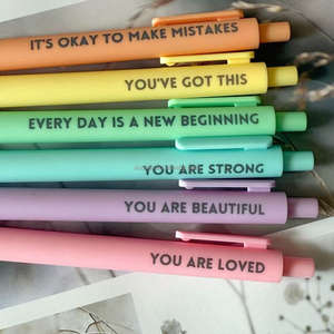 Cute Macaron Estilo Gel Ink Canetas Estética Canetas Retrátil 0.5mm Black Ink Pastel Confortável Canetas de Escrita Suave - Product Image 5