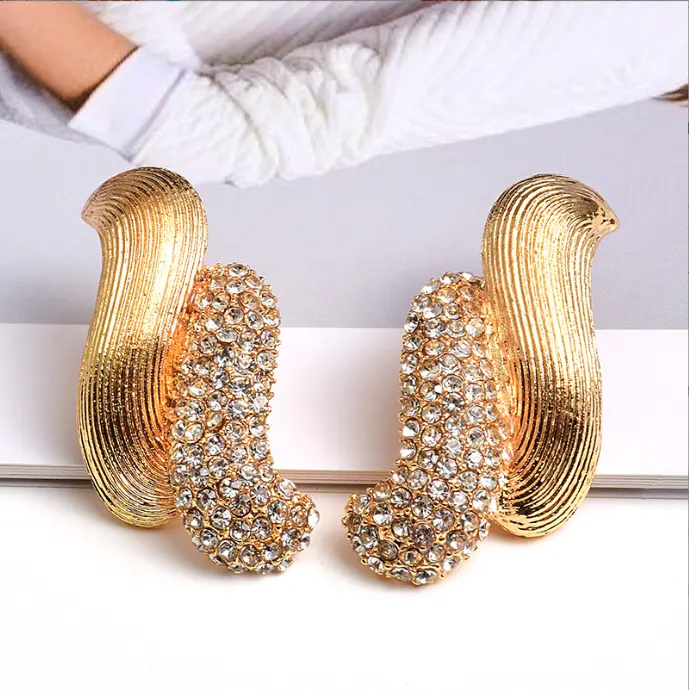 New Gold Metal Studded Volledige Rhinestone Dangle Drop Oorbellen Fijne Sieraden Accessoires Voor Vrouwen Wholesale Gift