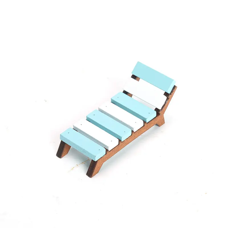 Chaise de poupée en bois OEM/ODM, mini chaise en bois pour jouets de bricolage pour cadeau d'enfants, meubles de maison de poupée