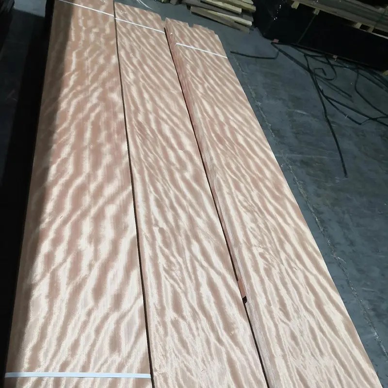المصنع يجب توفر قشرة الخشب الطبيعي 0.2 مللي متر 0.3 مللي متر 0.5 مللي متر 1 مللي متر 2 مللي متر 3 مللي متر الطبيعي قطع مسطح القشرة