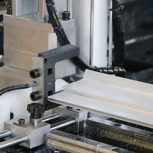 Máquina de caja de luz CNC con corte automático para perfiles de aluminio - Product Image 2
