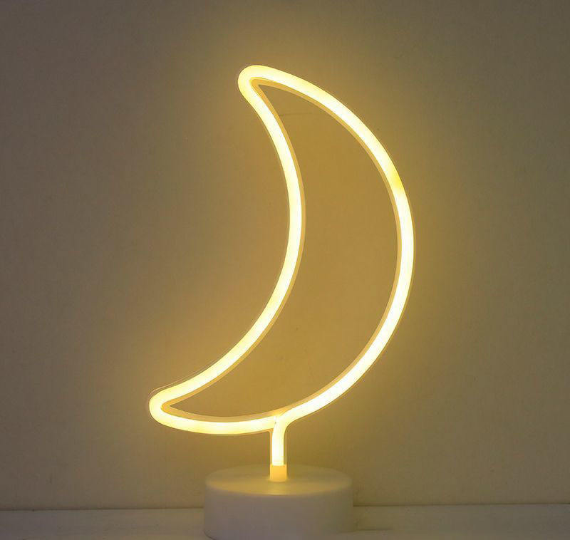 พระจันทร์สีขาวอบอุ่น