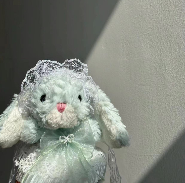 Lapin doux vert menthe