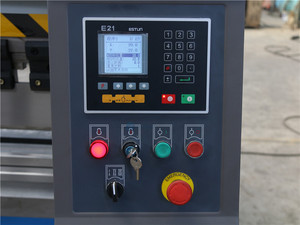 LUZHONG WC67Y 30T/1.6 CNC Hydraulic <strong>Bending</strong> <strong>Machine</strong> <strong>Automatic</strong> <strong>Synchronized</strong> for Sheet Stainless Steel with Motor Core Component