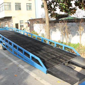 Puente de embarque móvil de 8 toneladas, plataforma de descarga, rampa de carga de coche para contenedor