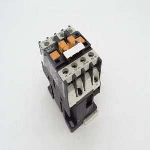 Новый оригинальный готовый CA2-DN31F7 склад промышленной автоматизации PLC Контроллер программирования - Product Image 1