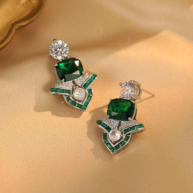 สีเขียว