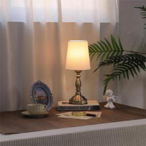BCSI โคมไฟโต๊ะดีไซน์แบบทันสมัย,โคมไฟดีไซน์หรูสำหรับตกแต่งห้องรับแขก - Product Image 6