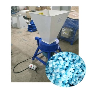 Ekonomik sünger/plastik kırıcı çok fonksiyonlu kırıcı sünger hurda düşük gürültü kırma ve çarpma makinesi