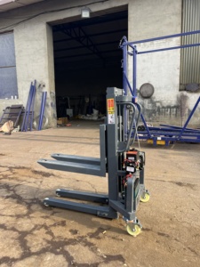 Mini-Paletten lade maschine mit einer Tragfähigkeit von 300kg und einer Höhe von 1,2 m 1,6 m abnehmbarer LKW-Gabelstapler - Product Image 5