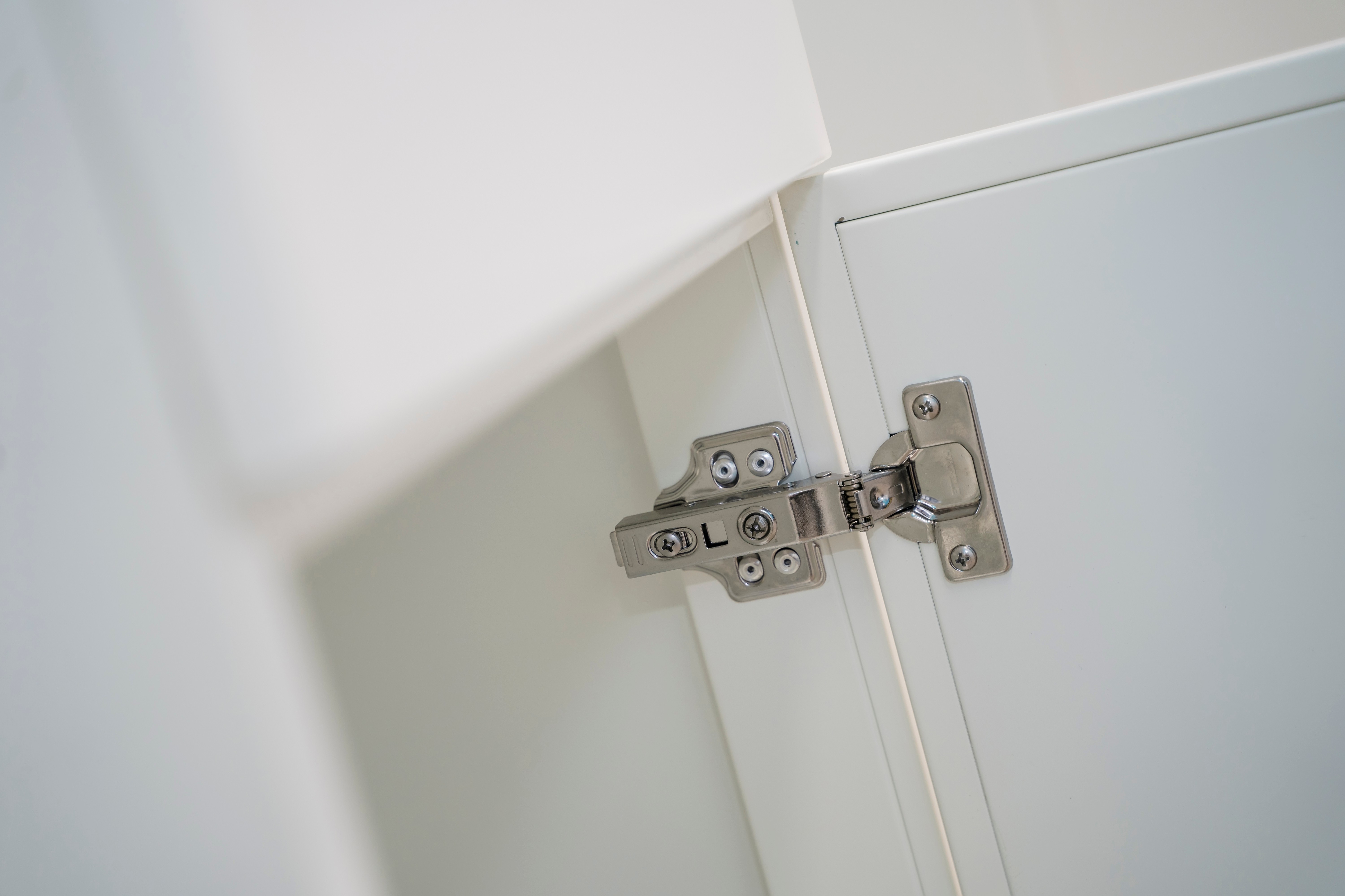 PPは実験室のワーク テーブル1mmを冷間圧延する鋼鉄化学実験室のテーブル300kgを沈める 6