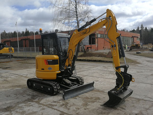 Mini excavadora 0,18 m3 Construcción de excavadoras sobre orugas-Tecnología avanzada para excavación y carga de precisión 9035E - Product Image 2