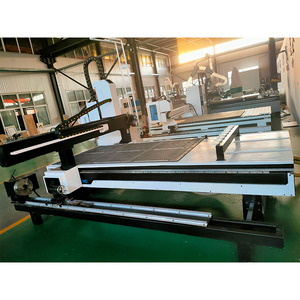 Enrutador cnc de 4 ejes, 1325x8 pies, atc, tallado de madera 3d automático, mdf, máquina de fabricación de puertas de armario de cocina con eje giratorio - Product Image 3