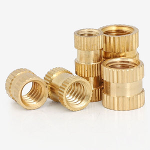 Supporta la personalizzazione del dado in ottone OEM M6 M8 M10 dado con inserto filettato in ottone di alta qualità