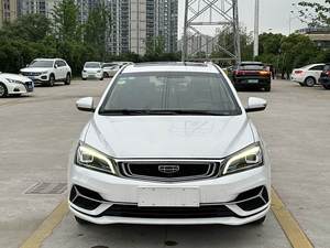 İkinci el araba benzinli motor 1.5L deplasman 109 beygir gücü manuel konfor yakıt araba 2020 Geely Emgrand