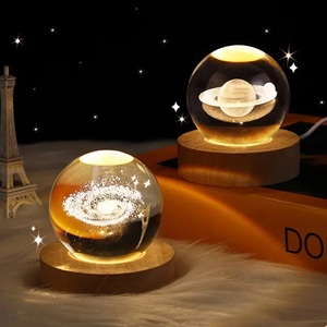 3D kristal top lamba USB gece lambası ev dekor yılbaşı hediyeleri kristal top gece ışıkları W24-<span class=keywords><strong>886</strong></span>