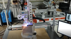 5 Axis Platform Automatic <strong>Continuous</strong> Fiber Laser Welding Machine with <strong>Rotating</strong> Head - Product Image 3