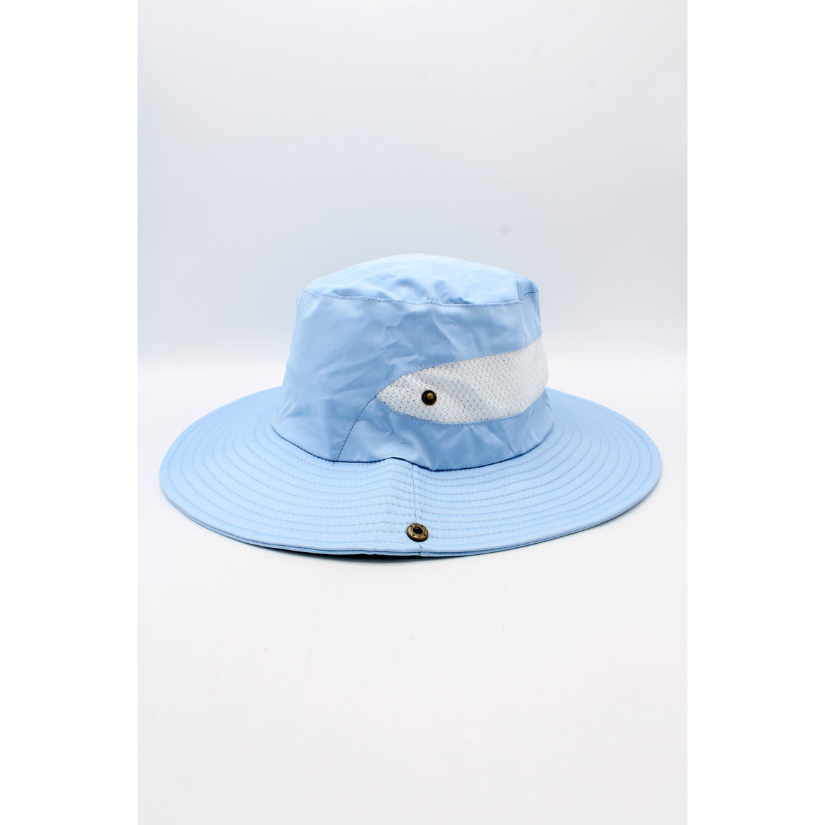 สีเบจอ่อน, สีเบจเข้ม, สีขาวนวล, สีเทาอ่อน, สีกากี, สีกรมท่า