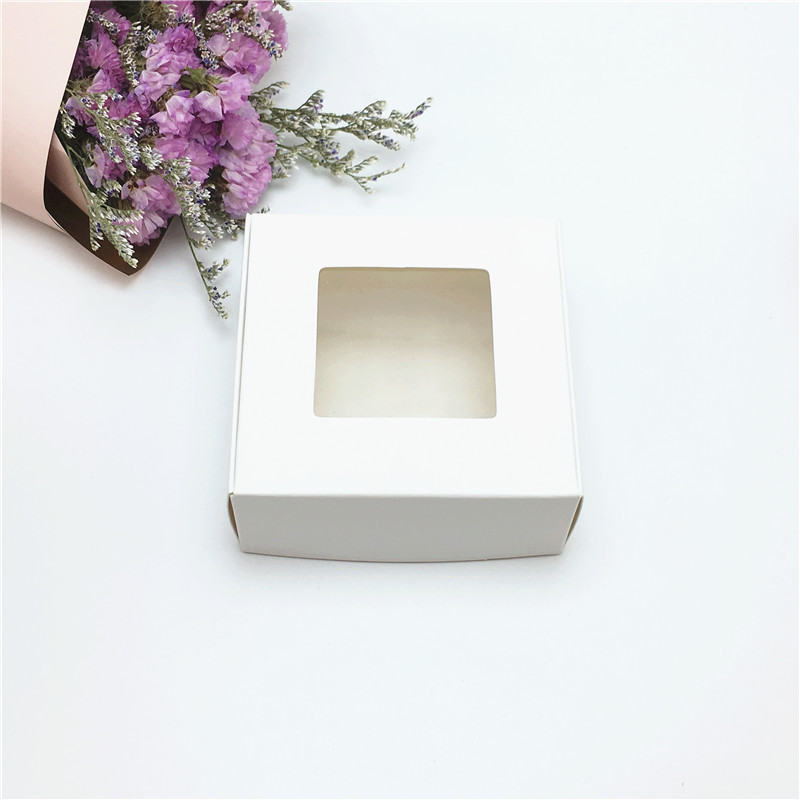 Forma cuadrada blanca