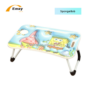 Mesa de ordenador portátil plegable al por mayor, escritorio de ordenador portátil pequeño de madera con bonito patrón de animales de dibujos animados en 3D para cama de dormitorio
