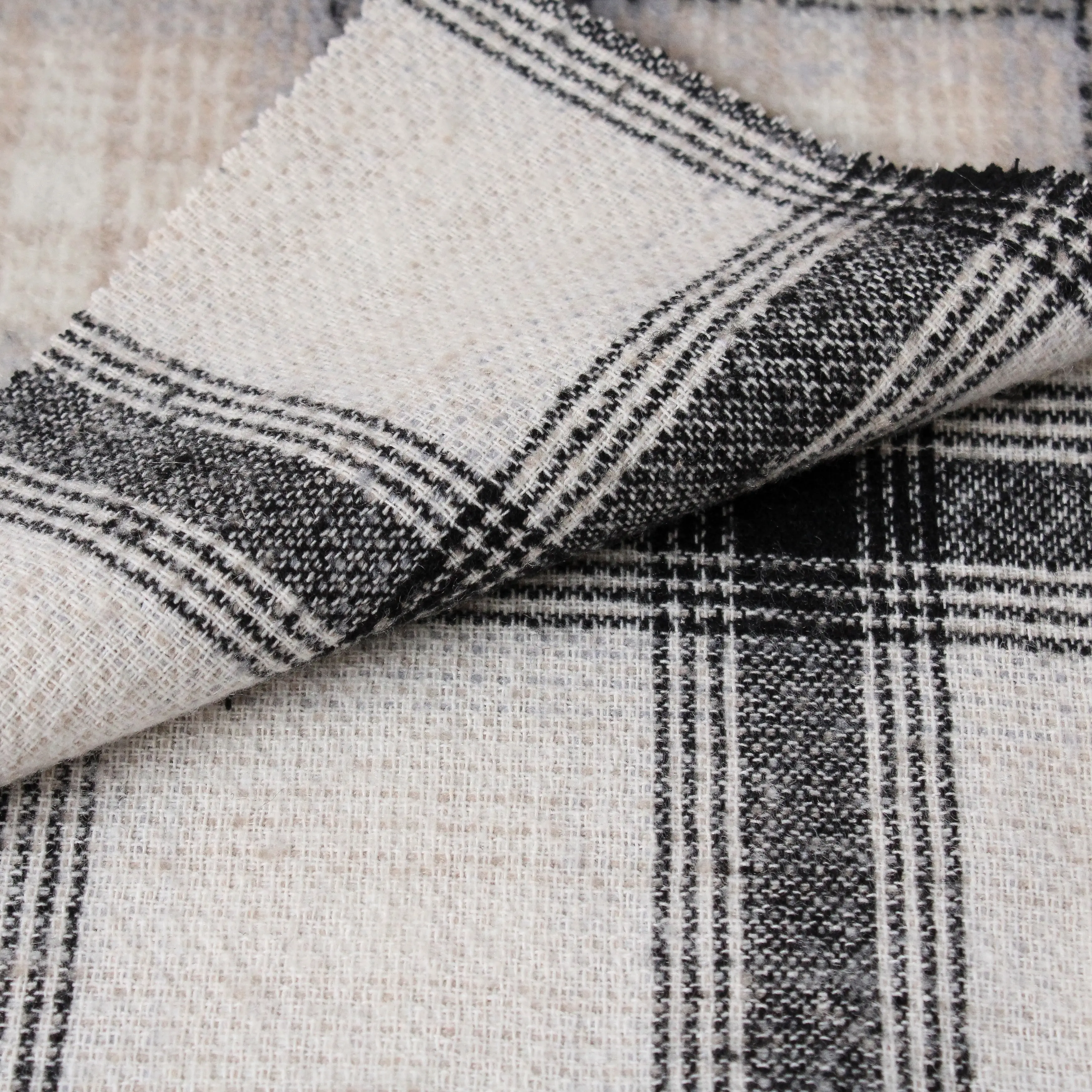 Whosale Textielfabriek Van Hoge Kwaliteit Mode Aanpasbaar 100 Polyester Bruin Lichtblauw Tartan Geruit Geruit Geruit Tweed Stof