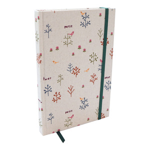 Quaderno A5 con copertina in tessuto con fascia elastica quaderno A5 con diario in tela stampata A5 da 124 fogli - Product Image 1