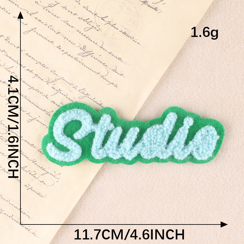12 #: Studio