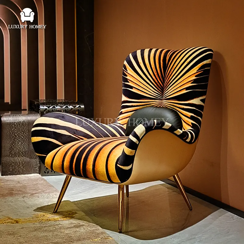 Conjuntos de sofás de sillón de madera de diseño italiano de gama alta sofás seccionales bordados de terciopelo tigre de lujo para dormitorio sala de estar