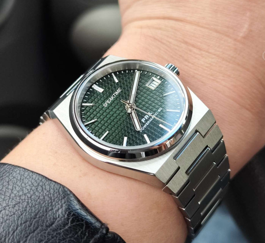 สีเขียว