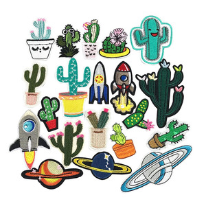 Thiết Kế Tùy Chỉnh Hoa Thư Ban Nhạc Logo Mũ Phương Tây Dệt Các Bản Vá Lỗi Quần Áo Chéo 3D Chenille Sắt Trên Thêu Vá - Product Image 2