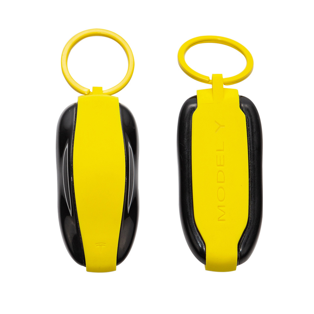 Modelo y amarillo