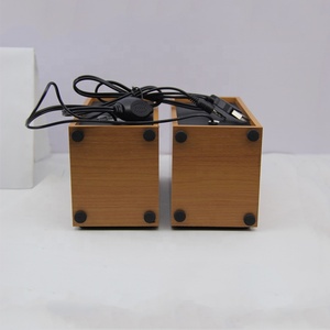 M010A USB Altavoz de la computadora de escritorio con cable activo con logotipo personalizado Gabinete de plástico impermeable Potable con entrada USB - Product Image 4