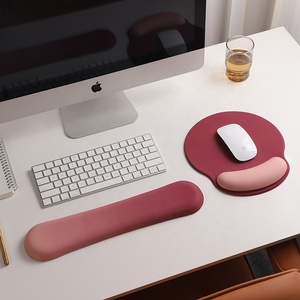 Alfombrilla de ratón calentada y soporte de reposamuñecas para teclado con posavasos de Base de PU antideslizante para aliviar el dolor para uso en la oficina de la computadora de juegos