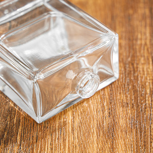 50ml rõ ràng phẳng vuông dày dưới nước hoa Lotion chai thủy tinh với áp lực phun phun bơm hàng đầu - Product Image 5