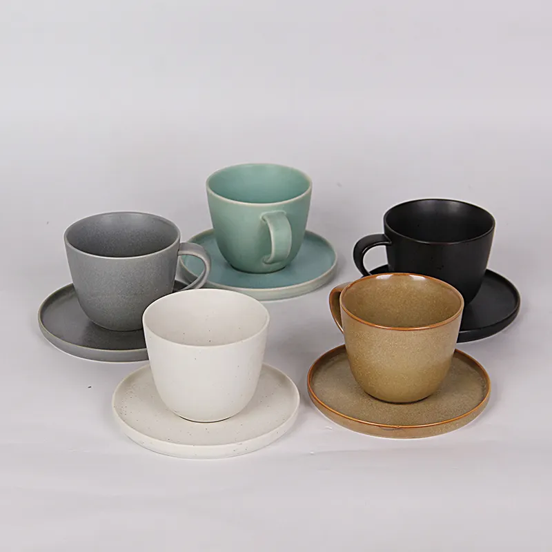 Set tazza e piattino da caffè in ceramica grande capacità latte cappuccino logo personalizzato all'ingrosso di grande capacità