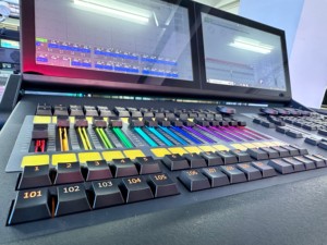 RGB 220VリモコンDMXコンソールT2タッチウィングマニュアルDMX512接続モード6A出力電流照明コントローラ - Product Image 4