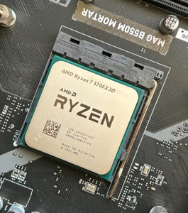 AMD Rvzen 7 5700X3D 8-core 16-thread Unlocked masaüstü işlemci CPU 3 yıl RV Zen 7 1 adet 7 nanometre 105W kutulu paketi - Product Image 1