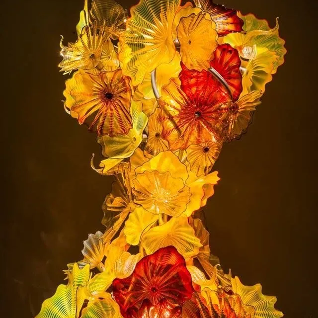 Decorazione per le vacanze grande scultura in vetro di lusso a forma di piatto di fiori antico vetro Murano lampada da terra