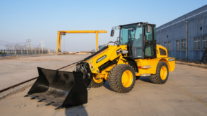 لودر بسعة 1.5 طن مع محرك معتمد من وكالة حماية البيئة، فعال من حيث التكلفة مع ضمان لمدة عام، ذراع تلسكوبي وسعة دلو 500 كجم - Product Image 2