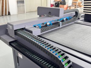 DMAIS Flatbed <strong>Cutter</strong> Plotter 70*90cm Vacuum Adsorption DTF Cutting Machines with Dual Head Creasing Cutting <strong>Cutter</strong> - Product Image 5