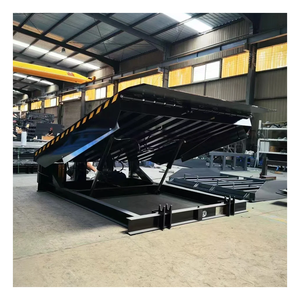 Load 8 Tons Automatic Fixed Boarding Bridge <strong>Container</strong> Truck <strong>Loading</strong> and <strong>Unloading</strong> <strong>Platform</strong> Dock Ramp - Product Image 3