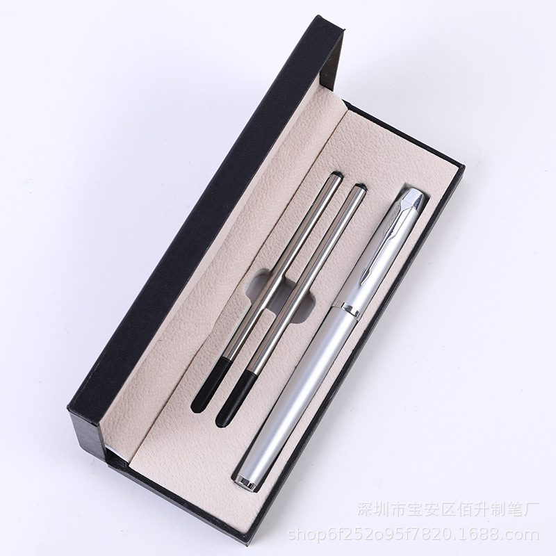 Ensemble d'épée de plumes en argent