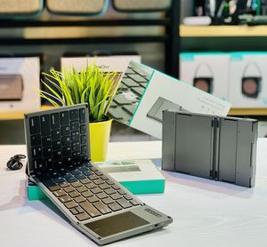 Hot Selling Universial Portable Folding Wireless <strong>Keyboard</strong> With Touchpad Foldable <strong>Keyboards</strong> for <strong>Android</strong> Tablets Phone - Product Image 3